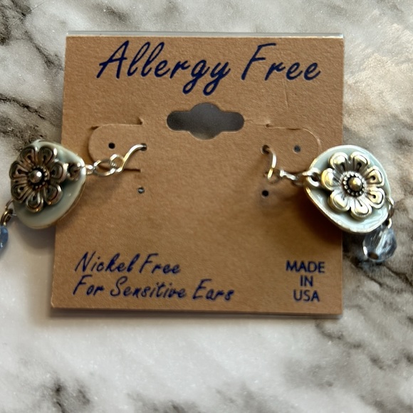 Blue Flower Dangle Earrings - Picture 3 of 6